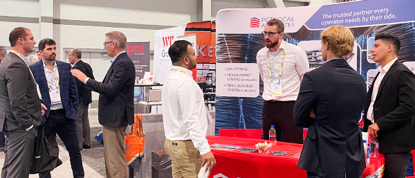 trade-show-petrocal-team-at-booth